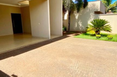 Casa para Alugar no Residencial Solar dos Ataídes 1 em Rio Verde – 3 Quartos com Suíte