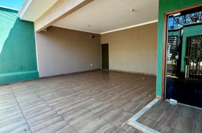 Casa para Alugar no Solar do Agreste em Rio Verde – 3 Quartos, Escritório e Ofurô