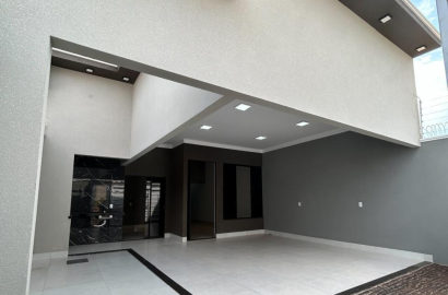 Casa Alto Padrão à Venda no Canaã 2 em Rio Verde-GO | 3 Quartos, Pé Direito Duplo, 125m²