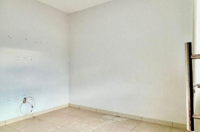 Casa para Alugar no Solar dos Ataídes em Rio Verde – 2 Quartos com Quintal e Segurança