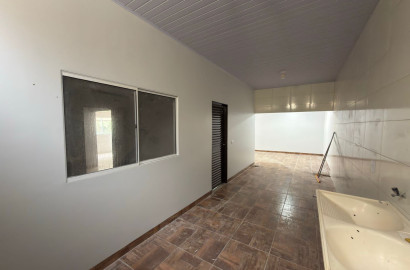 Casa com 2 Quartos de Lote Inteiro de 300m² no Gameleira II Rio Verde GO