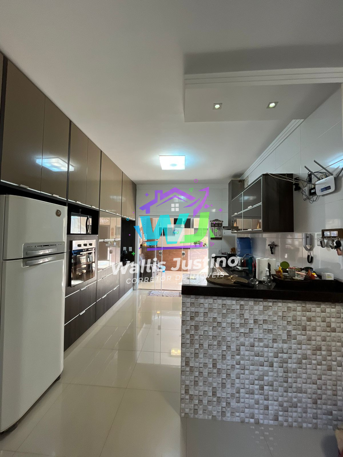 Casa de Esquina à Venda no Gameleira 2 em Rio Verde – 3 Quartos, Piscina, Energia Solar | 312m² de Lote