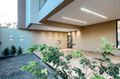 Casa Alto Padrão à Venda na Vila Rocha em Rio Verde – 4 Suítes, Elevador e Energia Solar | 329m²