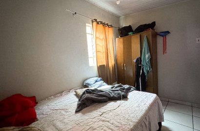 Lote de 183m² à Venda no Mariana 2 em Rio Verde-GO com Casa Simples | Aceita Carro no Negócio