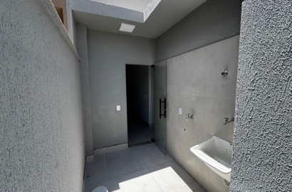 Casa Nova à Venda | 3 Quartos com Suíte e Closet | 70m² | R$ 370 Mil