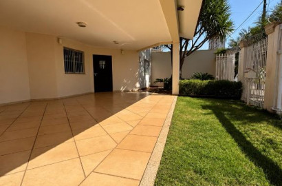 Casa de Alto Padrão para Alugar no Parque dos Buritis em Rio Verde – 3 Suítes e Piscina