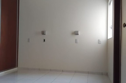 Apartamento de 3 Quartos com Suíte para Alugar no Jardim Cruvinel em Rio Verde