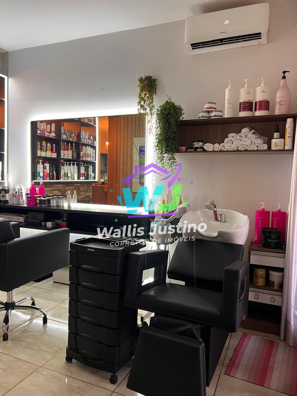 Casa à Venda no Bairro Arco-Íris em Rio Verde – 3 Quartos, Jacuzzi e Área Gourmet